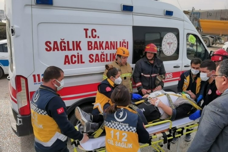 Bursa'da şok eden tesad&uuml;f! Şans eseri ge&ccedil;erken oğlunu g&ouml;rd&uuml;