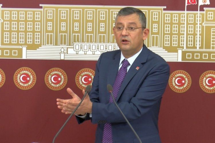 CHP'li &Ouml;zg&uuml;r &Ouml;zel: T&uuml;rkiye, demokrasiye d&ouml;n&uuml;ş&uuml;m manifestosunu yılın ilk ayında g&ouml;recek