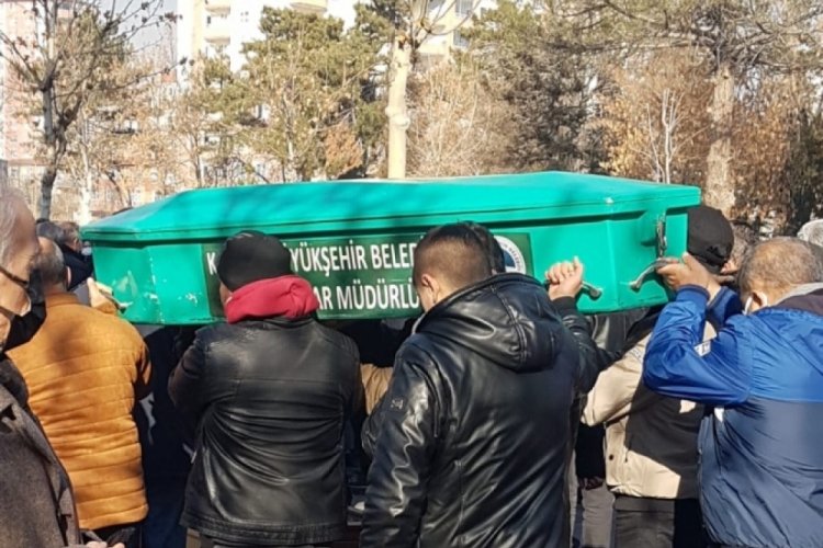 Kayseri'de yangında &ouml;len Umut Can, son yolculuğuna uğurlandı