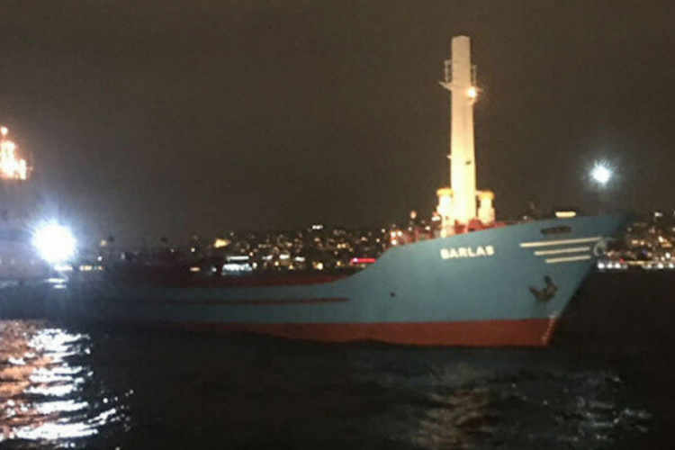 İstanbul Boğazı'nda gemi trafiği durdu