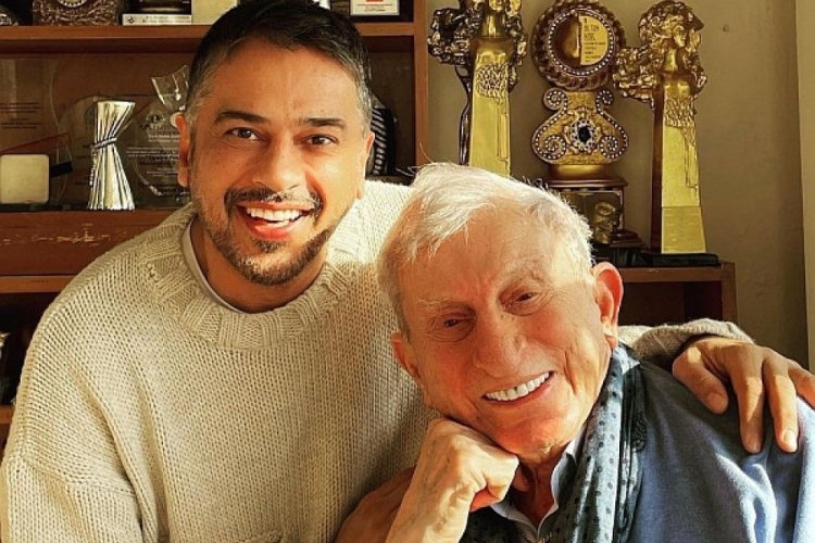 Emre Altuğ, Haldun Dormen ile ilgili bir paylaşım yaptı