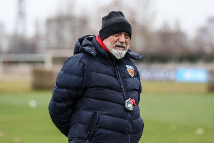 Hikmet Karaman "Transferin tam yetkilisi Berna Hanım"