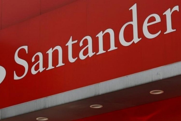 İngiltere'de bir banka, m&uuml;şterilerine 'yanlışlıkla' para dağıttı