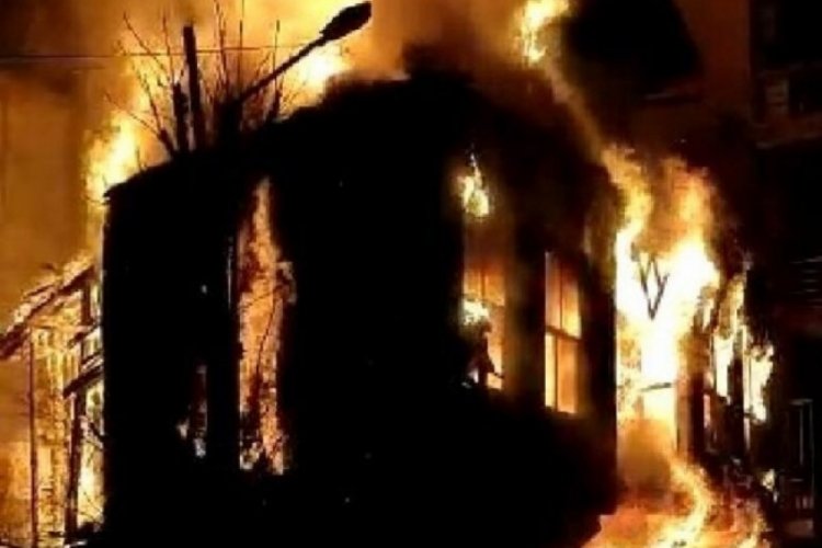 Dehşet anları! Pencereden atlayarak kurtuldu