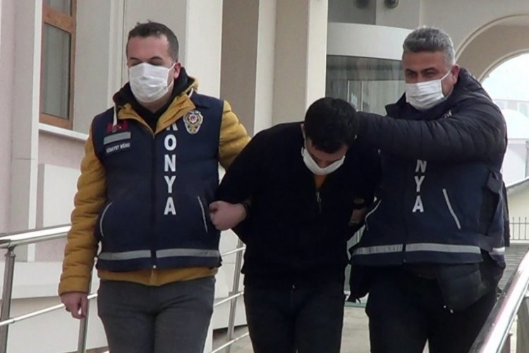 Konya'da 1 kişinin &ouml;ld&uuml;ğ&uuml; silahlı &ccedil;atışmada, cinayet ş&uuml;phelisi adliyede