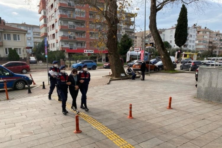Bursa'da hırsız bakıcı jandarmadan ka&ccedil;amadı