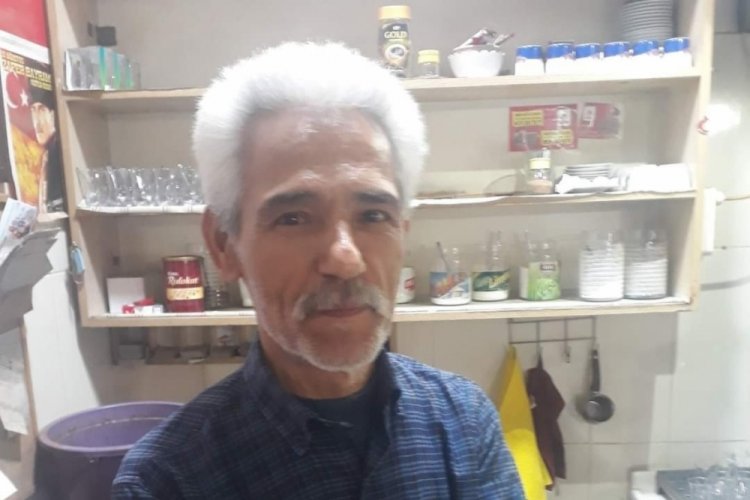 Eşinin &ouml;l&uuml;m yıld&ouml;n&uuml;m&uuml;nde mezarlıktan d&ouml;nerken, trafik kazasında &ouml;ld&uuml;