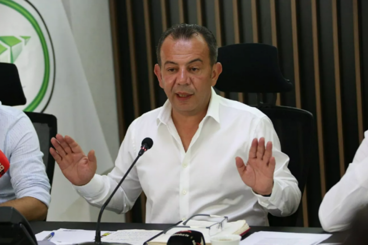 Bolu Belediye Başkanı Tanju &Ouml;zcan hakkında su&ccedil; duyurusu