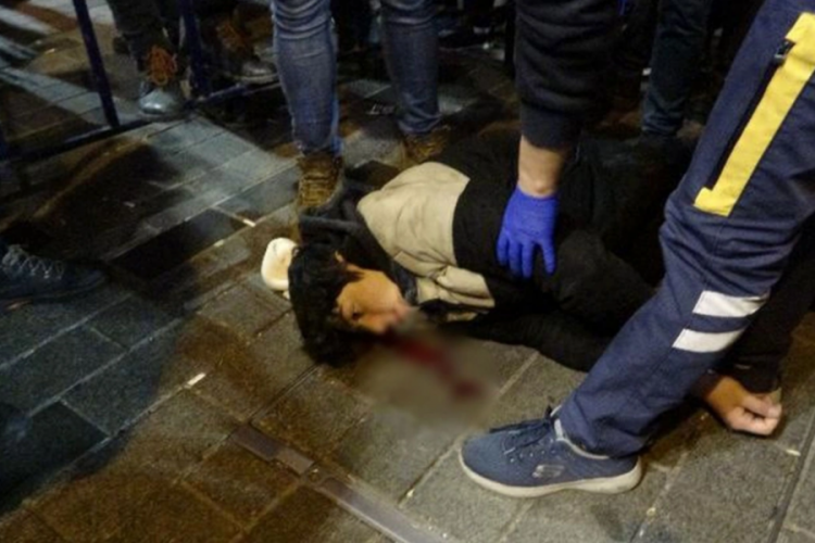 Taksim'de yılbaşı eğlencesi kavgayla bitti