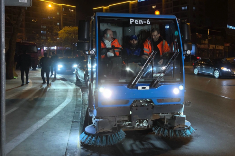 Bakan Varank, yeni yıla iş&ccedil;ilerle girdi