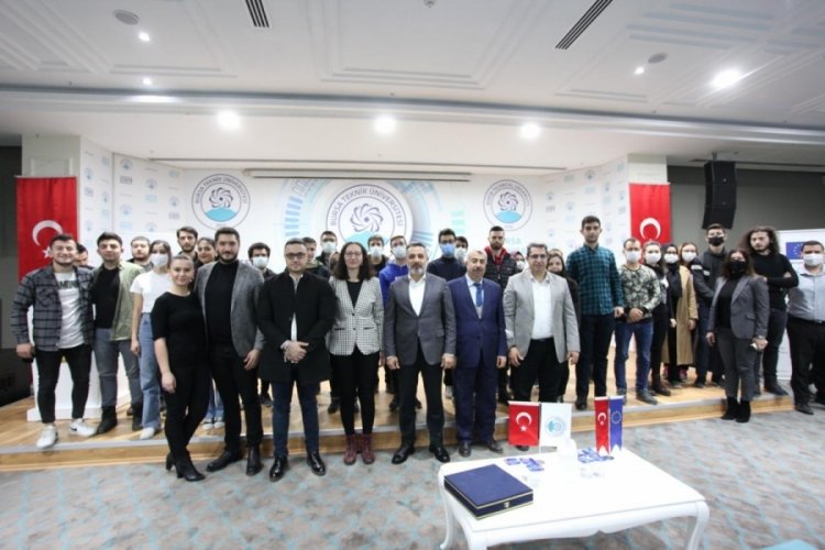 Bursa AB Bilgi Merkezi ve BT&Uuml; 'Sosyal Medya ve Dezenformasyon' etkinliği d&uuml;zenledi
