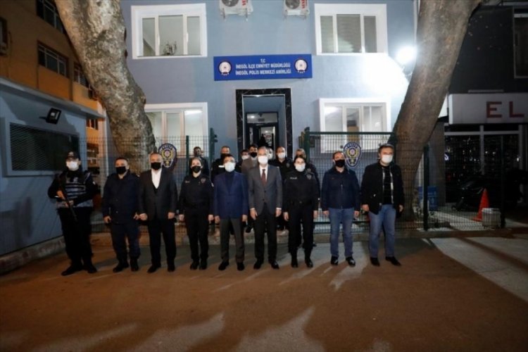 Bursa İneg&ouml;l protokol&uuml; yeni yıla mesaideki kamu personeli ve esnafla girdi