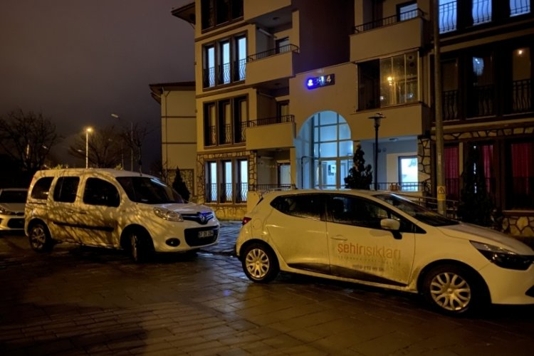 Zonguldak'ta gen&ccedil; kız, evinde silahla vurulmuş halde bulundu