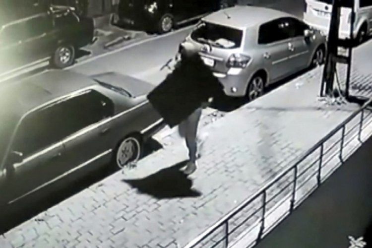 İstanbul Avcılar'daki televizyon ve yazar kasa hırsızları yakalandı