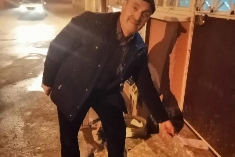 Milliyet&ccedil;i Hareket Partisi Bursa Osmangazi İl&ccedil;e Teşkilatı'ndan siftah zarfları...
