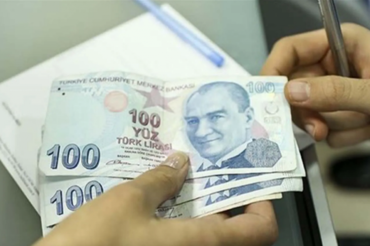 'Yatırım yapacağız' vaadiyle 27 bin TL dolandırıldı