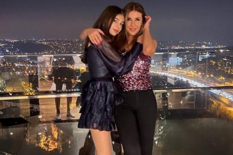 Zeynep Yılmaz, kızı Yasemin'le poz verdi