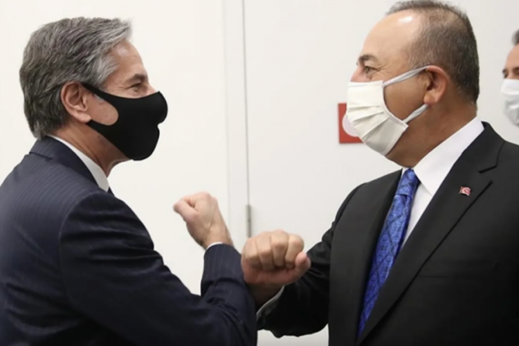 Bakan &Ccedil;avuşoğlu, ABD'li mevkidaşı Blinken ile g&ouml;r&uuml;şt&uuml;