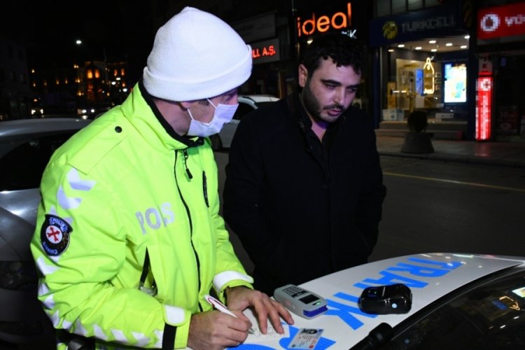 Alkoll&uuml; s&uuml;r&uuml;c&uuml;den ilgin&ccedil; savunma: Karnım acıkmıştı normalde yapmıyorum