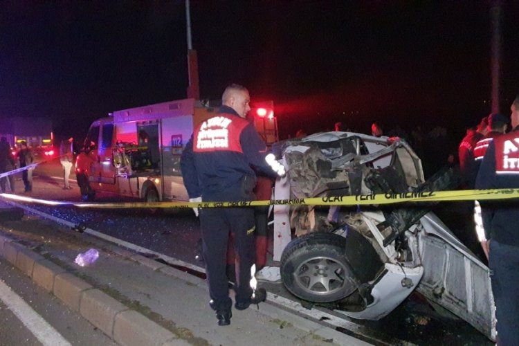 Aydın'da katliam gibi kazada can pazarı: 2 &ouml;l&uuml; 3 ağır yaralı