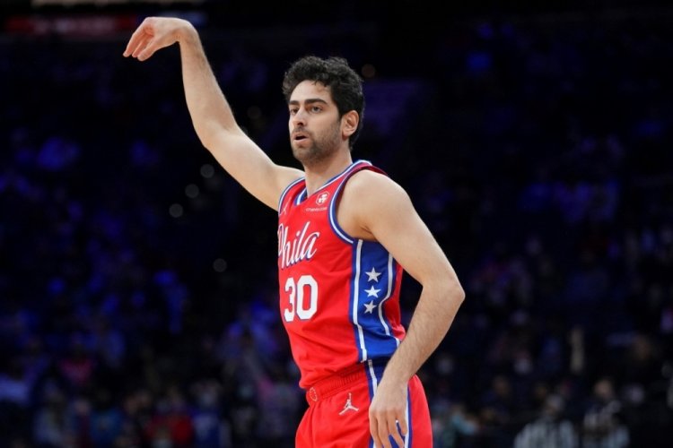Furkan Korkmaz'dan kariyerinin ilk 'double-double'ı