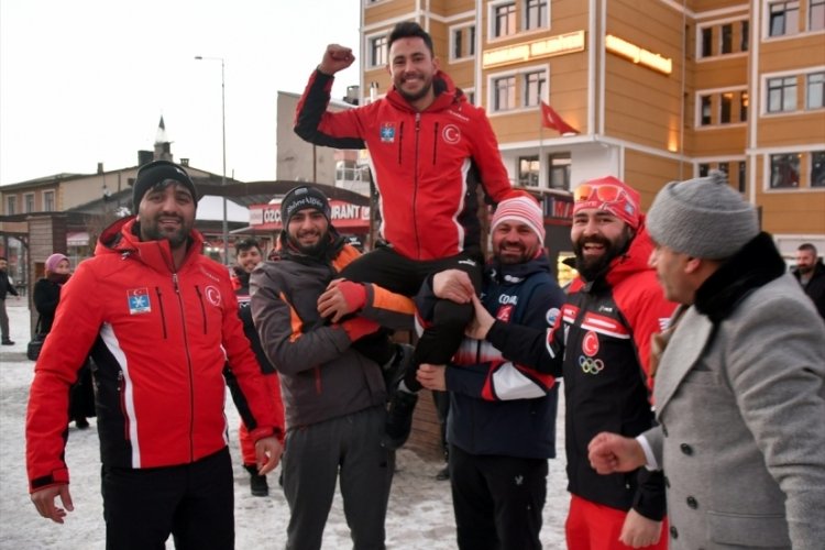 Yusuf Emre Fırat'a memleketinde coşkulu karşılama