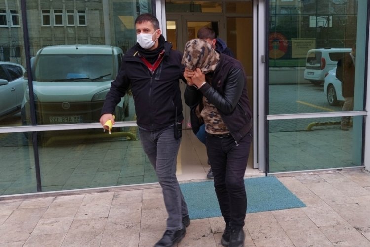Samsun'da g&uuml;venlik sistemini bozup 20 bin liralık kablo &ccedil;aldılar