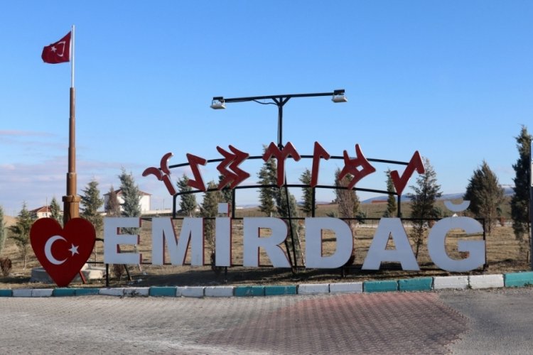 Afyon Emirdağlı Uslu'nun Hollanda'da bakan olması, gururlandırdı