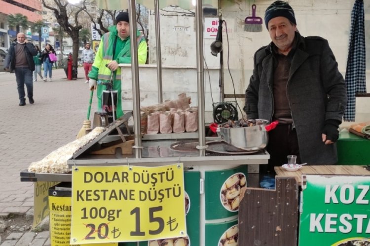 B&uuml;y&uuml;k firmaların yapamadığını Bursa'da seyyar satıcı yaptı