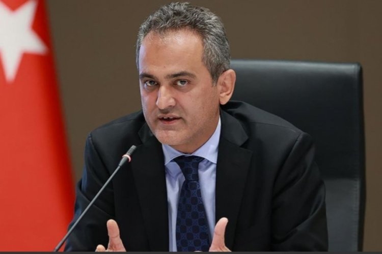 Bakan Mahmut &Ouml;zer'den y&uuml;z y&uuml;ze eğitimle ilgili flaş a&ccedil;ıklama