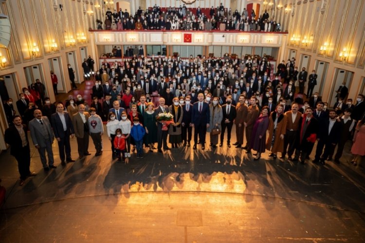 Bakan Abdulhamit G&uuml;l, hakim ve savcı adaylarıyla tiyatro oyunu izledi