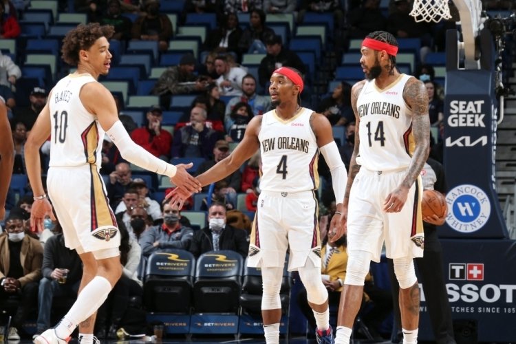 New Orleans Pelicans evinde mağlup