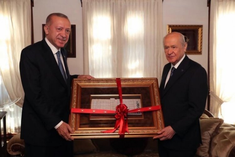 Cumhurbaşkanı Erdoğan'dan Devlet Bah&ccedil;eli'ye s&uuml;rpriz hediye!