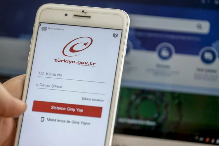 Emniyet duyurdu! e-Devlet'te trafik kazası tutanak hizmeti başladı