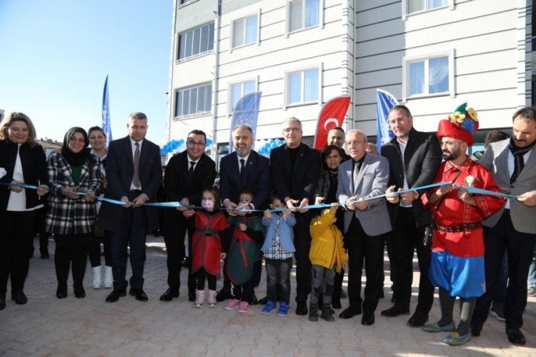 Bursa'da Mustafakemalpaşalı minikler i&ccedil;in de 'Ana Kucağı'