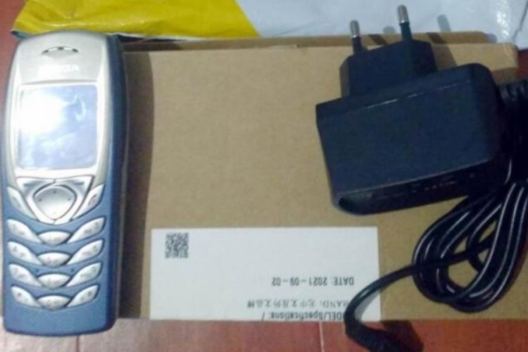 4 bin 750 liraya telefon siparişi verdi! Paketten &ccedil;ıkan...