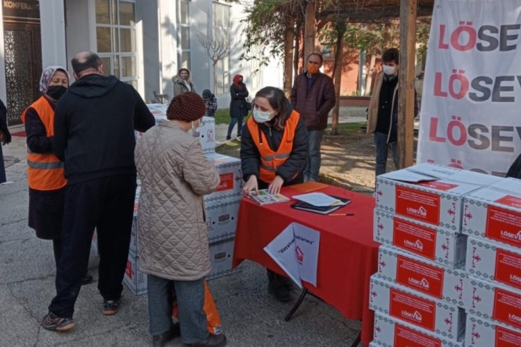 Bursa'da kanserle m&uuml;cadelede L&Ouml;SEV hep sahada