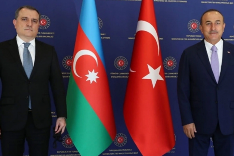 Bakan Mevl&uuml;t &Ccedil;avuşoğlu, Azerbaycan Dışişleri Bakanı Bayramov ile g&ouml;r&uuml;şt&uuml;