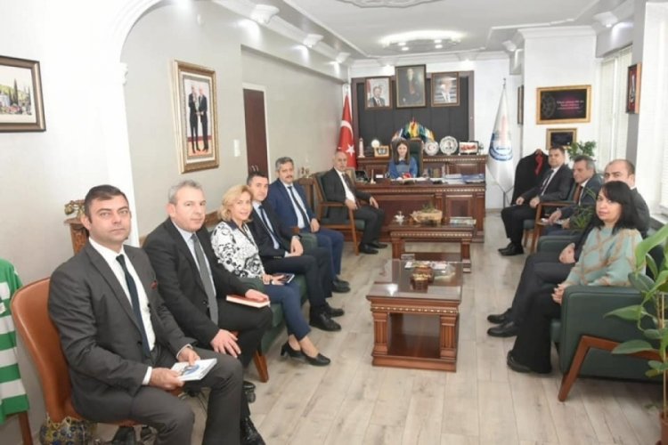 Bursa Yenişehir'de &ouml;ğrenciler kaymakam ve başkan oluyor