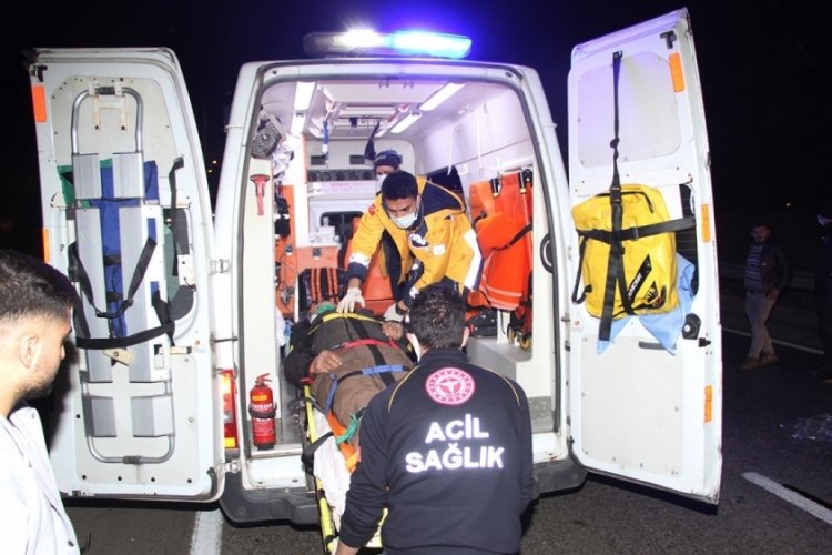 Otomobilin &ccedil;arptığı bisikletli yaşlı adam ağır yaralandı