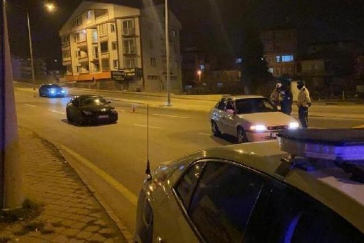 Ekipler durdurdu, uyuşturucu madde ele ge&ccedil;irildi