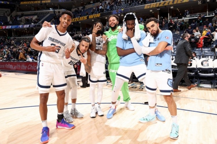 Memphis Grizzlies'tan &uuml;st &uuml;ste 7. galibiyet