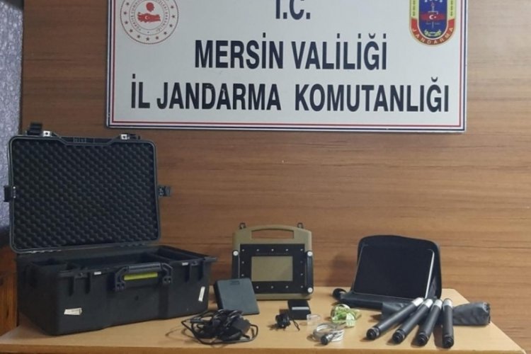 Mersin'de sit alanında ka&ccedil;ak kazı yapan 3 kişi su&ccedil;&uuml;st&uuml; yakalandı