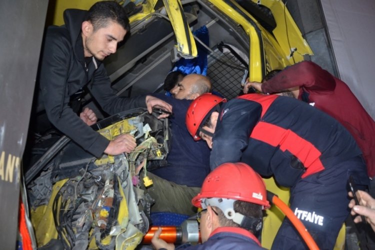 3 tırın karıştığı zincirleme kaza: 1 yaralı
