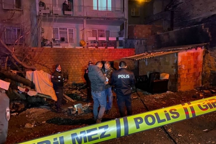Bursa'da sigara i&ccedil;erken uykuya daldı, &ccedil;ıkan yangında hayatını kaybetti