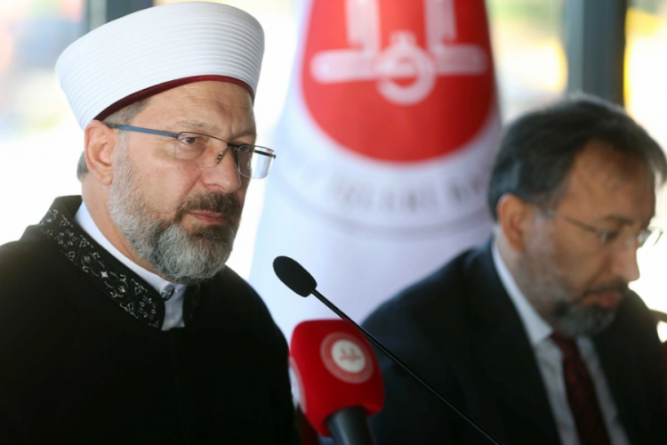 Diyanet İşleri Başkanı Erbaş: Nefretin silinmesi i&ccedil;in gayret ediyoruz