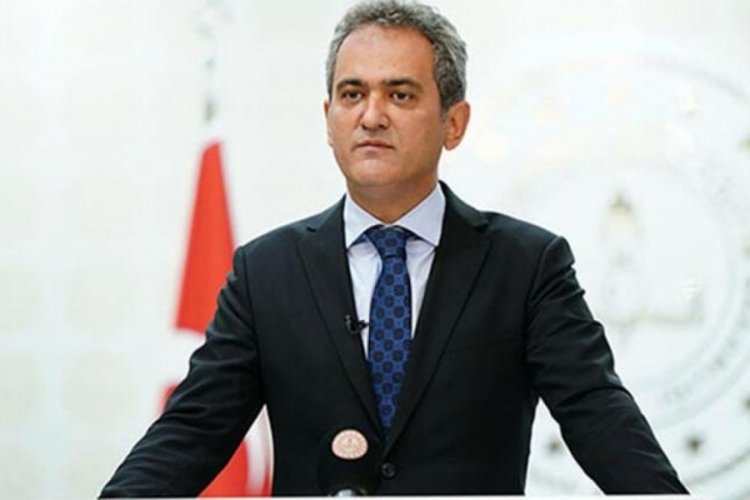 Bakan &Ouml;zer: 2022'de kitap sayımızı 100 milyona &ccedil;ıkarmayı hedefliyoruz