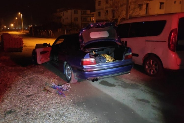 Bursa'da inşaattan kablo &ccedil;aldığı iddia edilen 3 kişi g&ouml;zaltına alındı