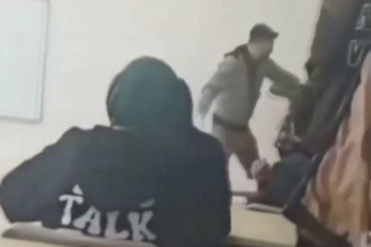 Gaziantep'te lise &ouml;ğrencisine &ouml;ğretmen dayağı kamerada