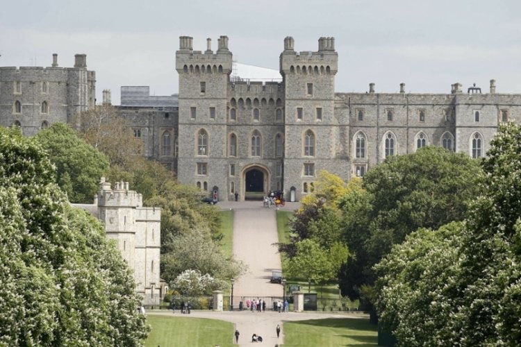 Windsor Kalesi u&ccedil;uşa yasak b&ouml;lge ilan edildi